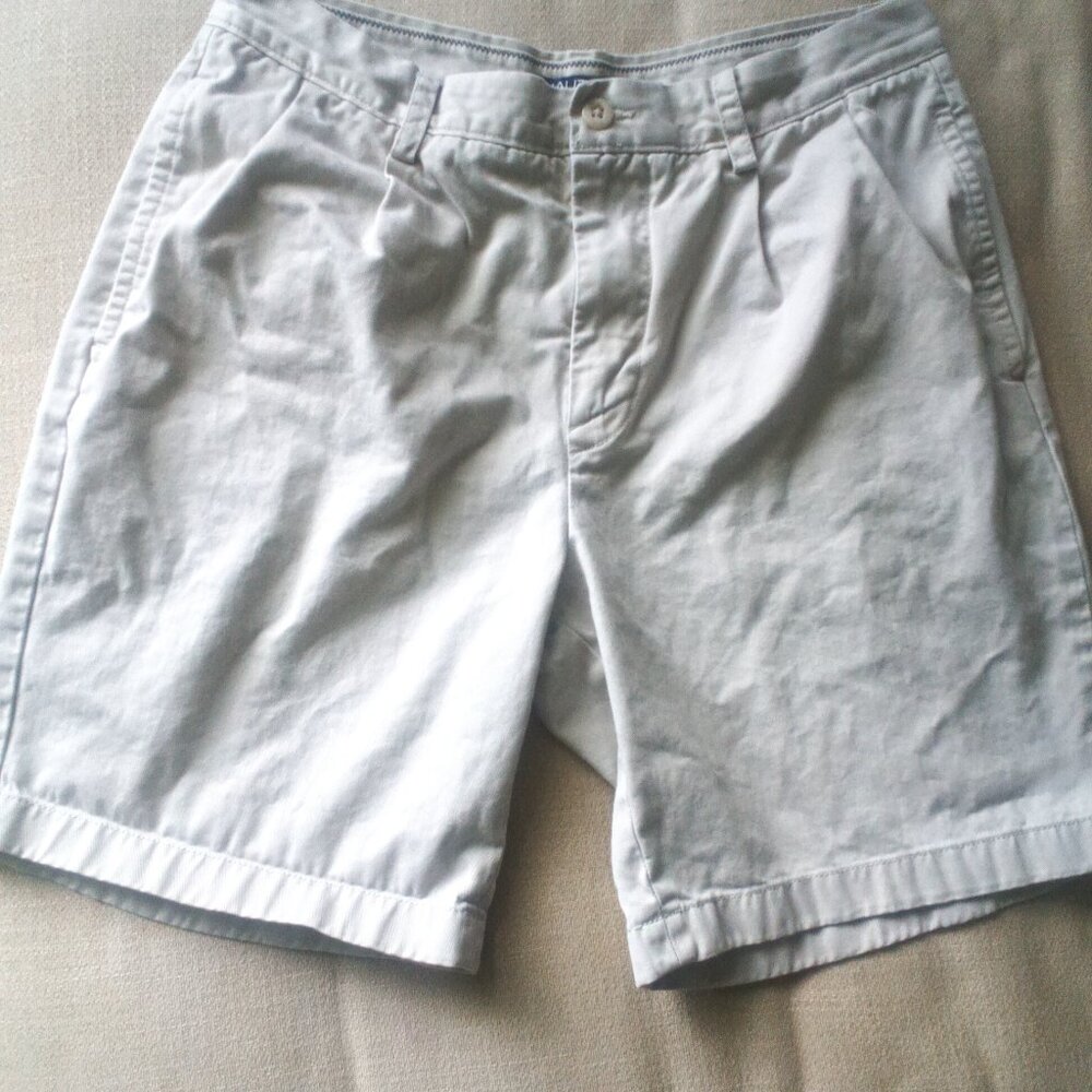 Khaki Nautica shorts 32w